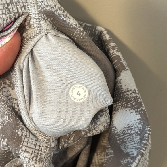 Lululemon Wunder Under Scalloped Hem High-Rise Crop 23" *Luxtreme Roll Down - Picture 10 of 10